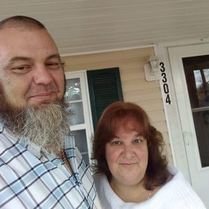 Meet your Posher, Dee